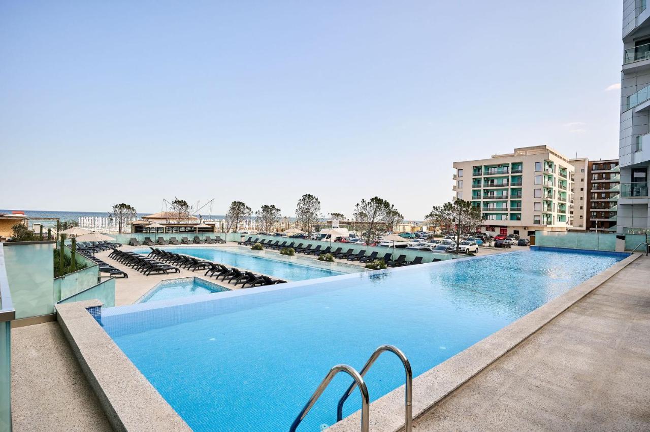 Beach Bliss Apartment In Infinity Beach Resort Parking Mamaia Dış mekan fotoğraf