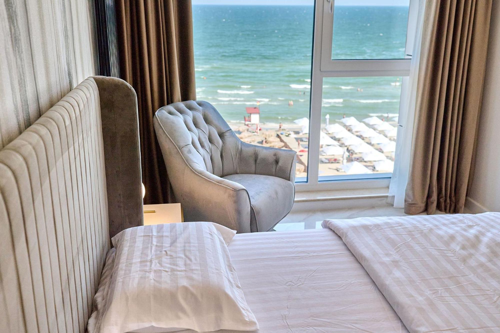 Beach Bliss Apartment In Infinity Beach Resort Parking Mamaia Dış mekan fotoğraf